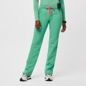 Figs Kade Cargo Scrub Tall Pants